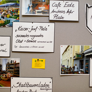 Grüne Ausstellung / Gerd Neuhold, Sonntagsblatt