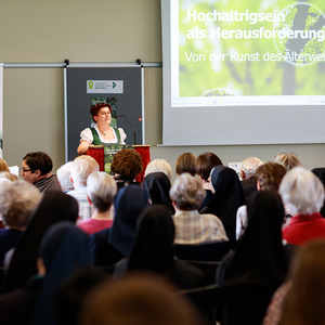 SONNTAGSBLATT, Gerd Neuhold